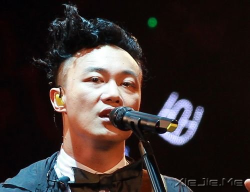 陈奕迅那些打动我们的经典歌词 (1)